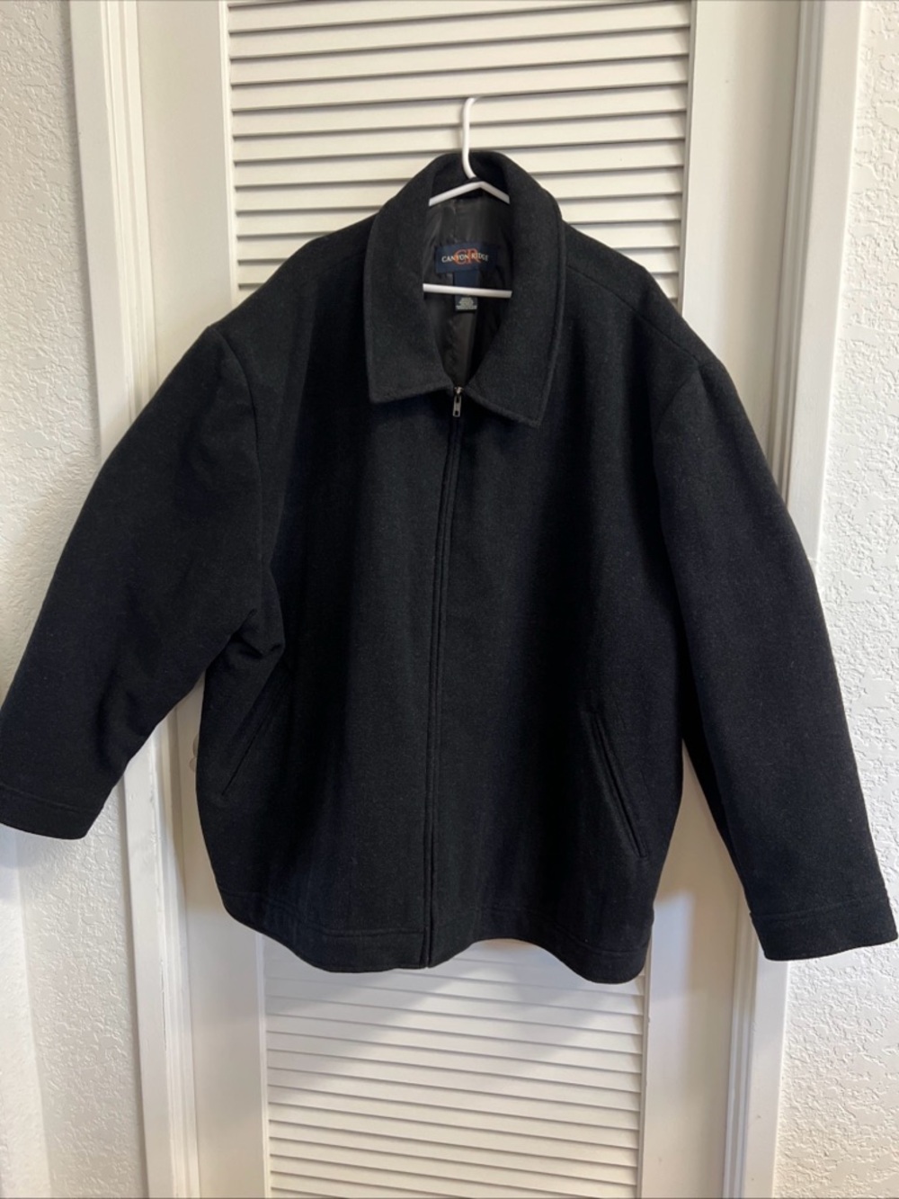 Classic Men's Black Wool coat by Canyon Ridge wool size 4 XL full zipper